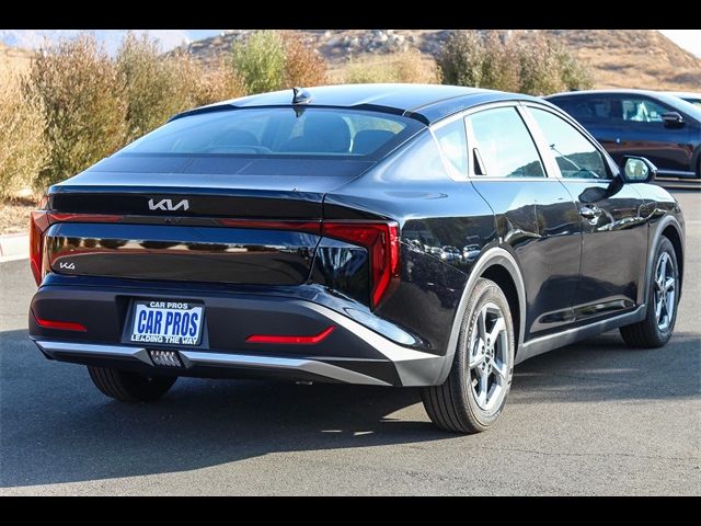 2025 Kia K4 LXS