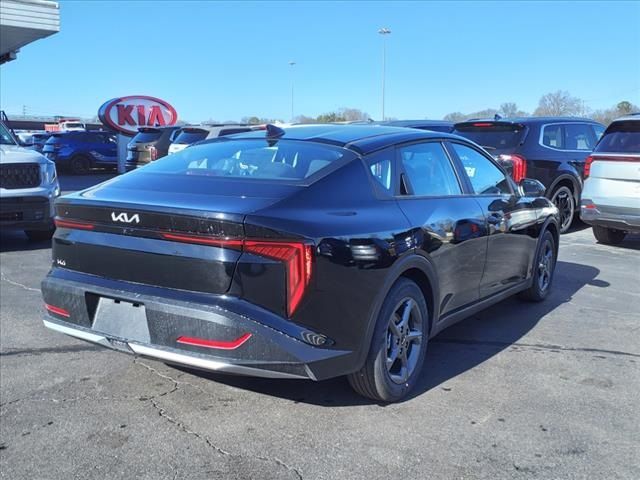 2025 Kia K4 LXS