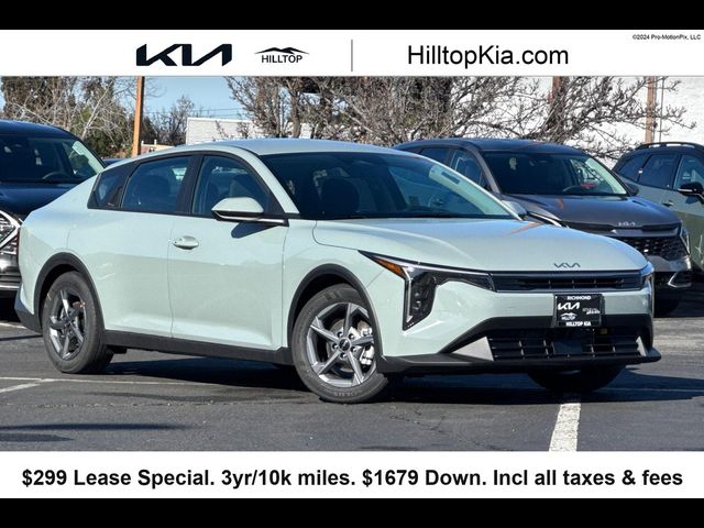 2025 Kia K4 LXS