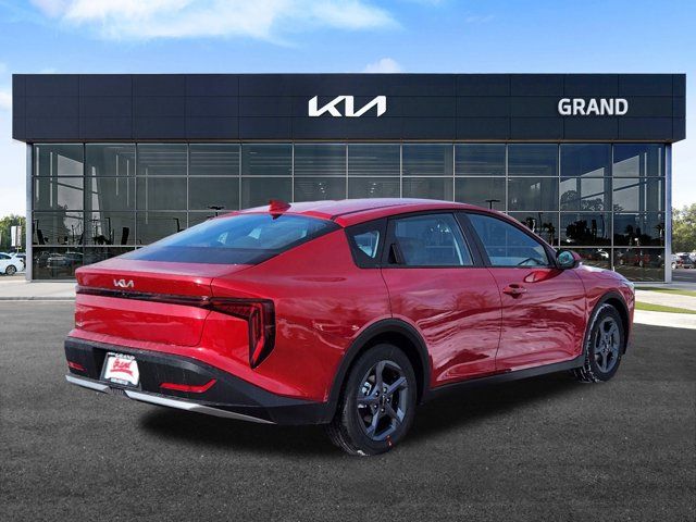 2025 Kia K4 LXS