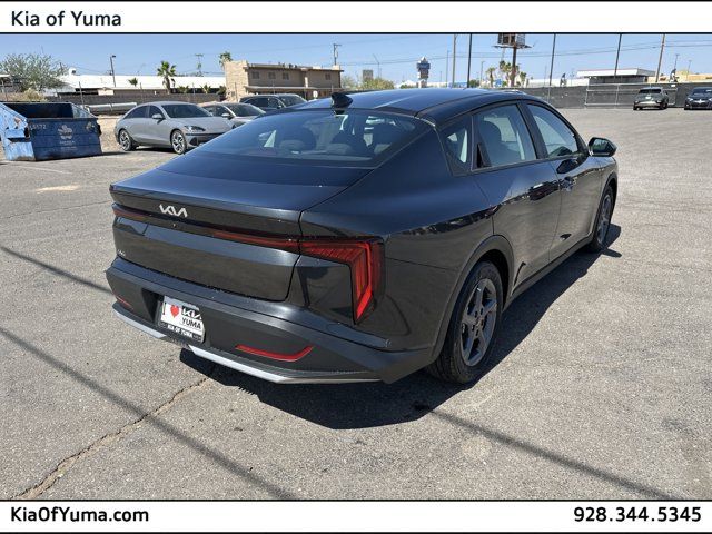 2025 Kia K4 LXS