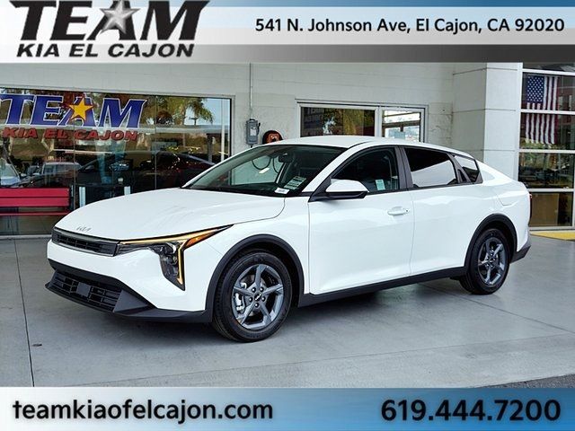 2025 Kia K4 LXS