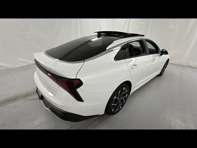 2025 Kia K5 EX