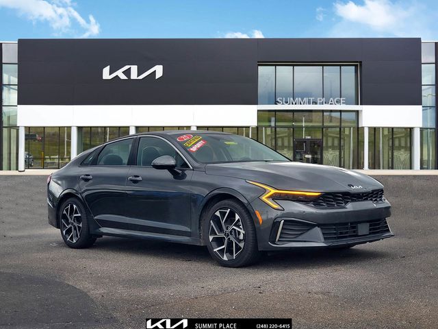 2025 Kia K5 EX