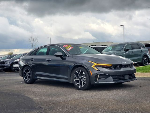 2025 Kia K5 EX