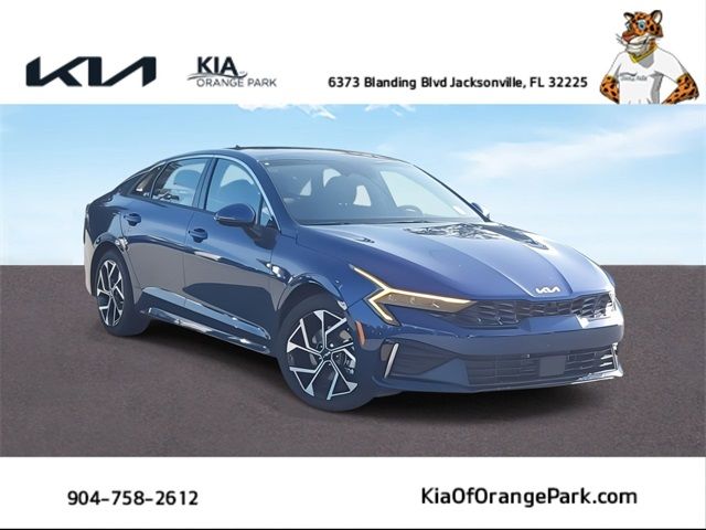 2025 Kia K5 EX