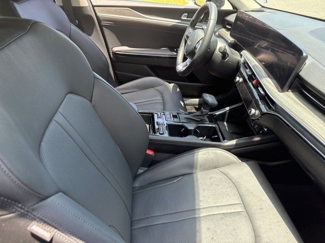 2025 Kia K5 EX