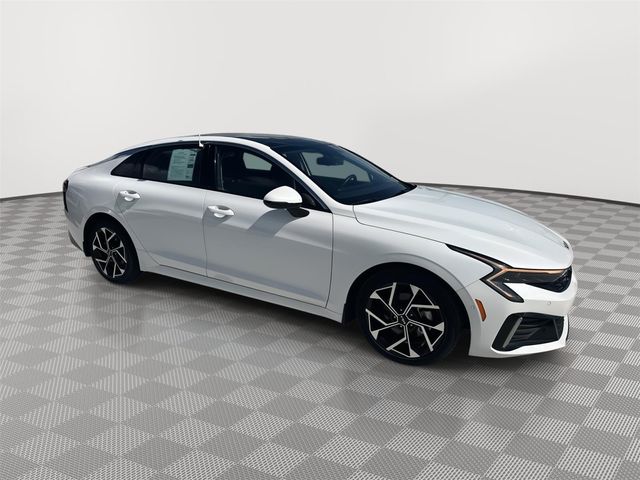 2025 Kia K5 EX