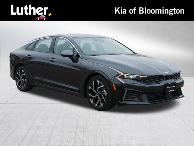 2025 Kia K5 EX