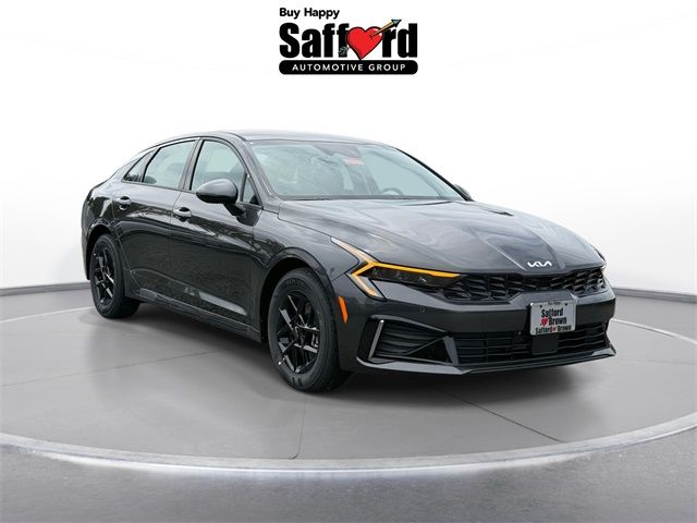 2025 Kia K5 LXS