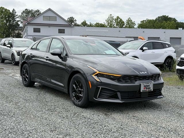 2025 Kia K5 LXS