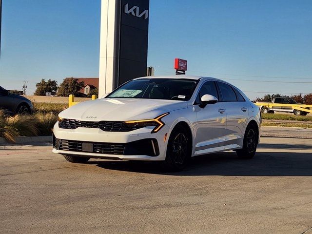 2025 Kia K5 LXS