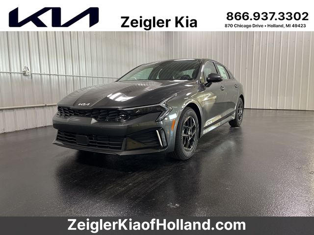 2025 Kia K5 LXS