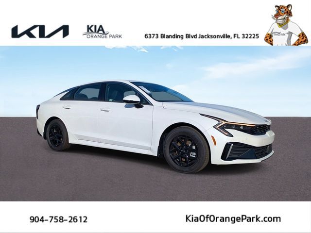 2025 Kia K5 LXS