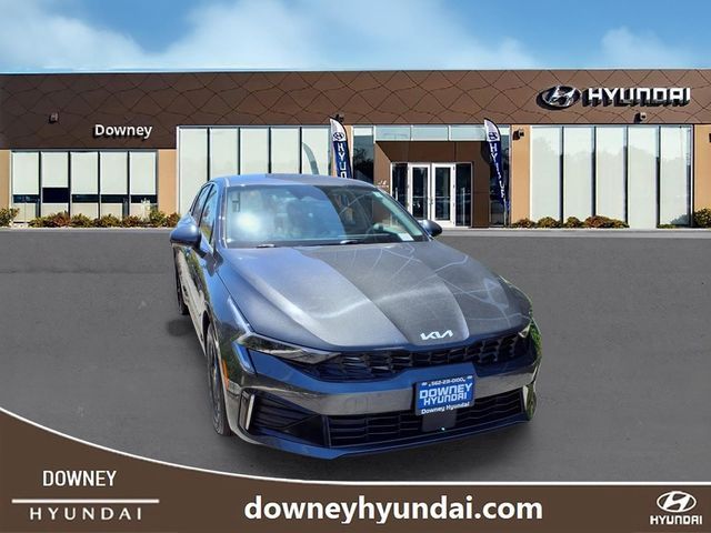 2025 Kia K5 LXS