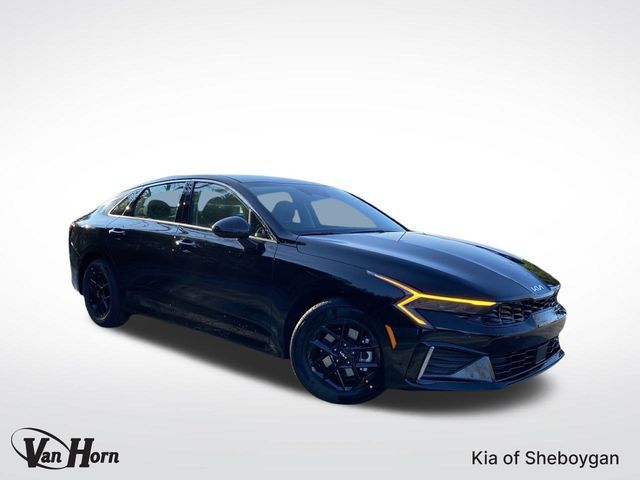 2025 Kia K5 LXS