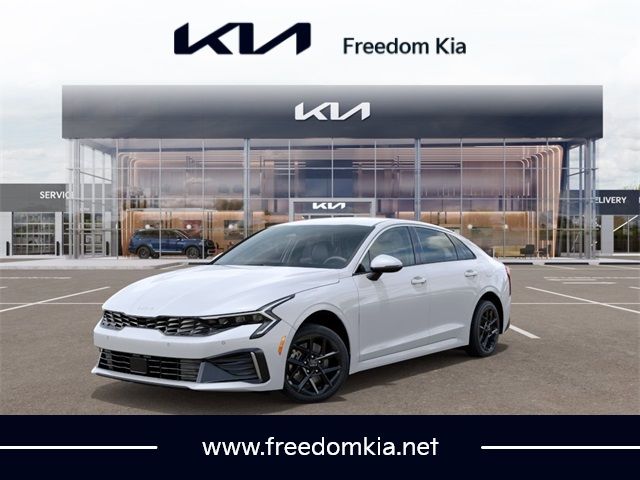 2025 Kia K5 LXS