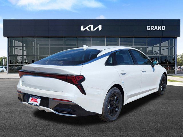 2025 Kia K5 LXS