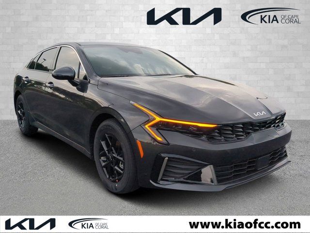 2025 Kia K5 LXS