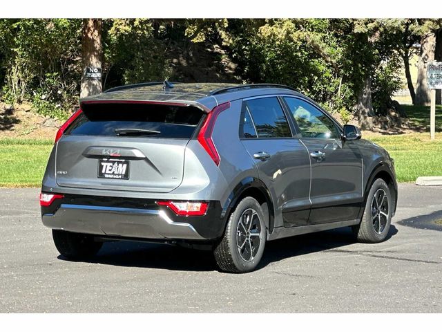 2025 Kia Niro SX