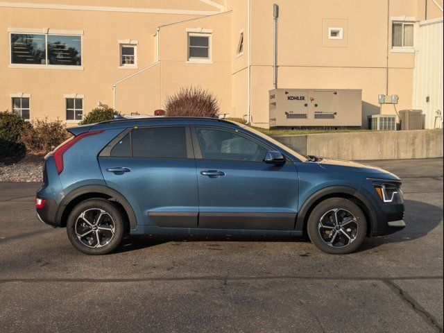 2025 Kia Niro EX