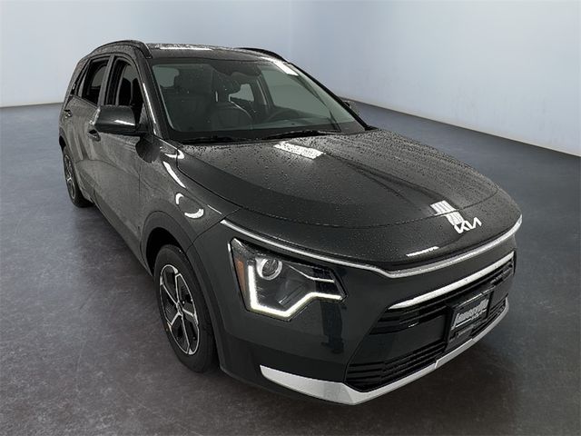 2025 Kia Niro EX