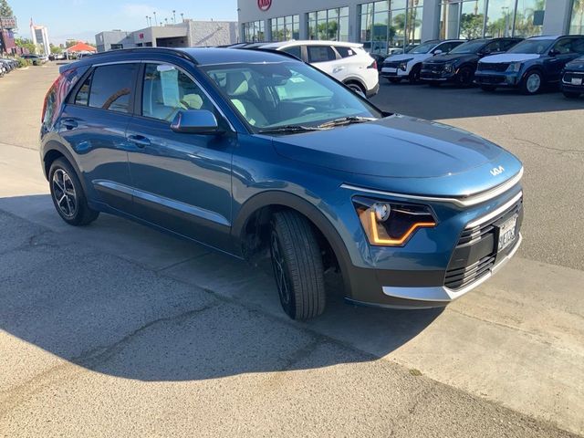 2025 Kia Niro EX
