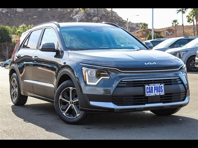 2025 Kia Niro EX