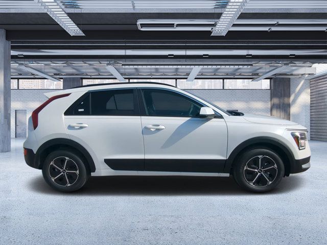 2025 Kia Niro LX