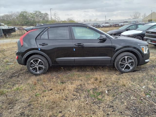 2025 Kia Niro LX