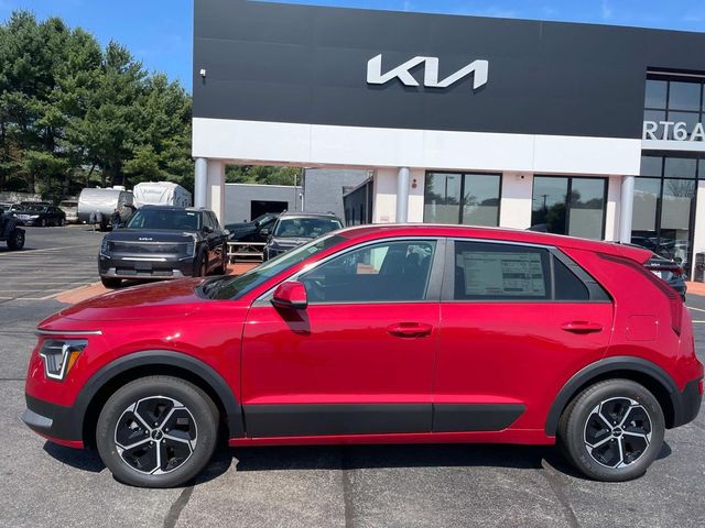 2025 Kia Niro LX