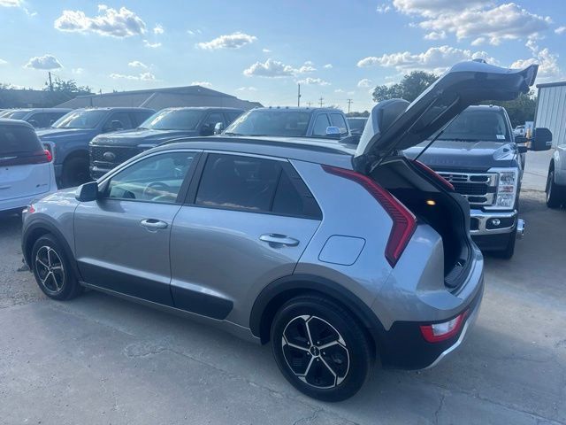 2025 Kia Niro LX