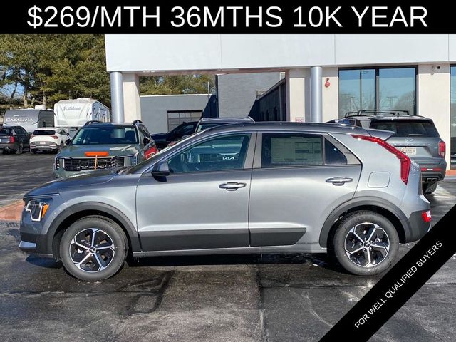 2025 Kia Niro LX