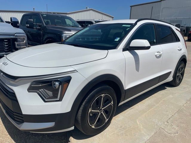 2025 Kia Niro LX