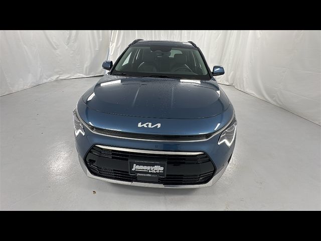 2025 Kia Niro SX