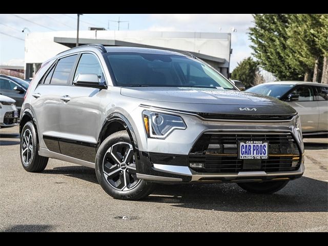 2025 Kia Niro SX