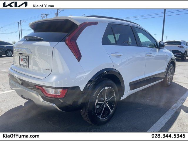 2025 Kia Niro SX