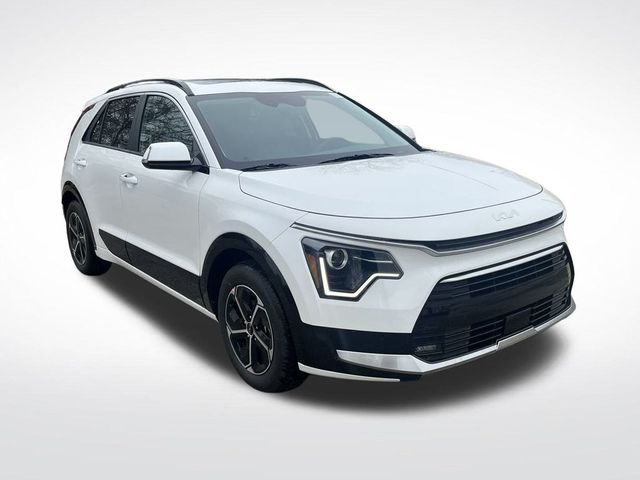 2025 Kia Niro SX