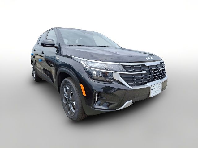 2025 Kia Seltos LX