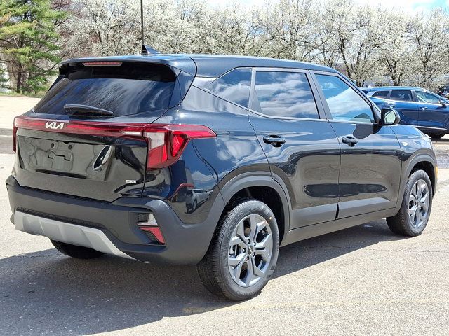 2025 Kia Seltos LX