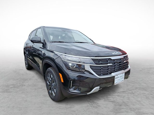 2025 Kia Seltos LX