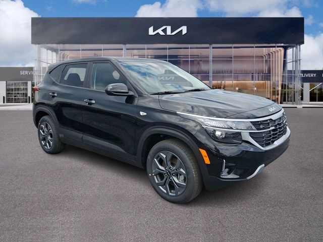 2025 Kia Seltos LX