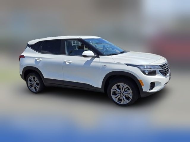 2025 Kia Seltos LX