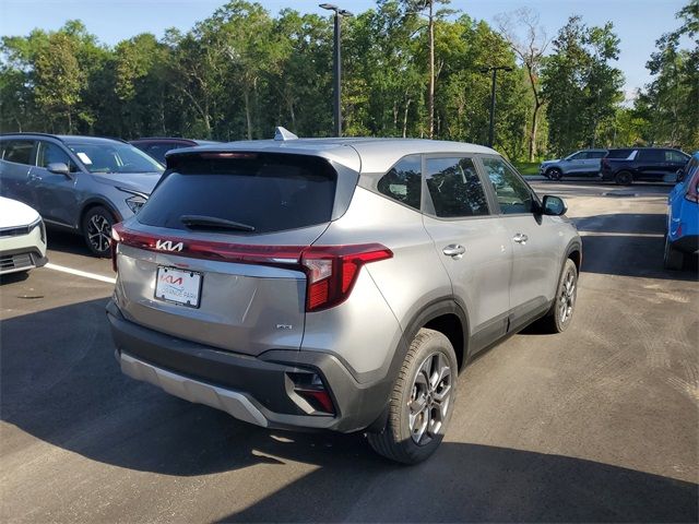 2025 Kia Seltos LX