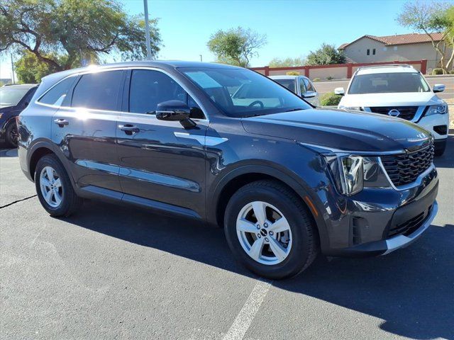 2025 Kia Sorento LX