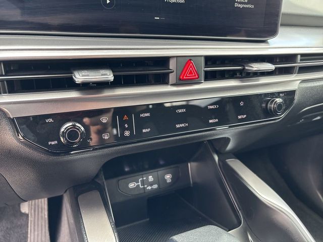 2025 Kia Sorento LX