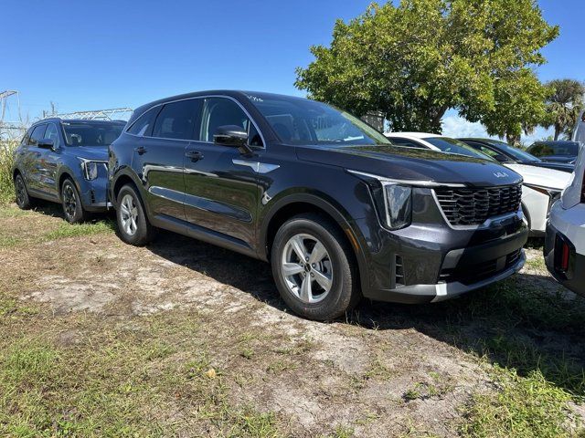 2025 Kia Sorento LX