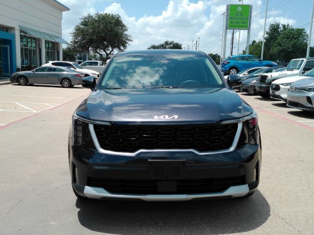 2025 Kia Sorento LX
