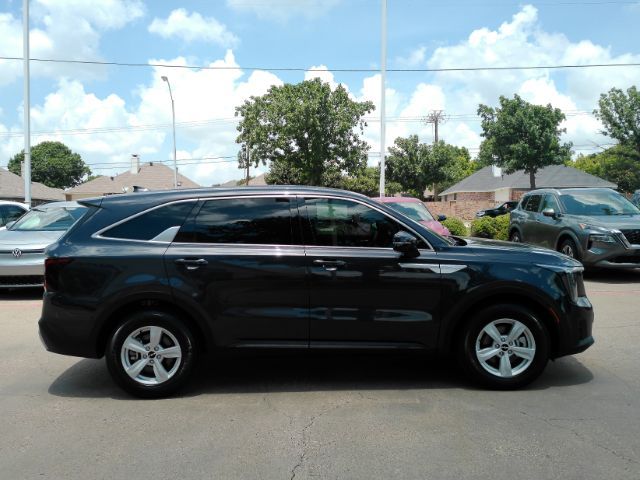 2025 Kia Sorento LX