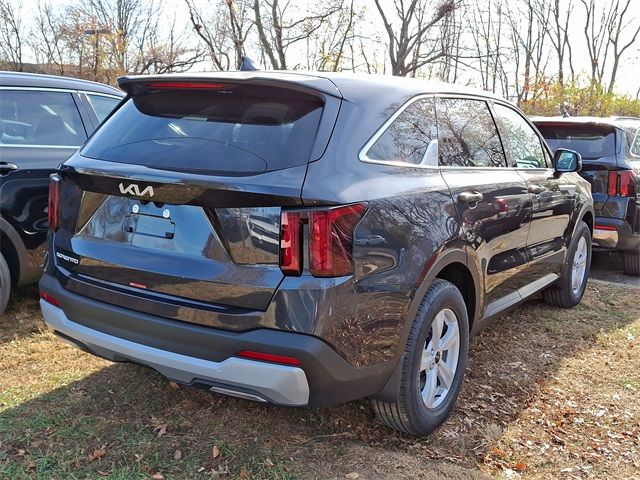 2025 Kia Sorento LX